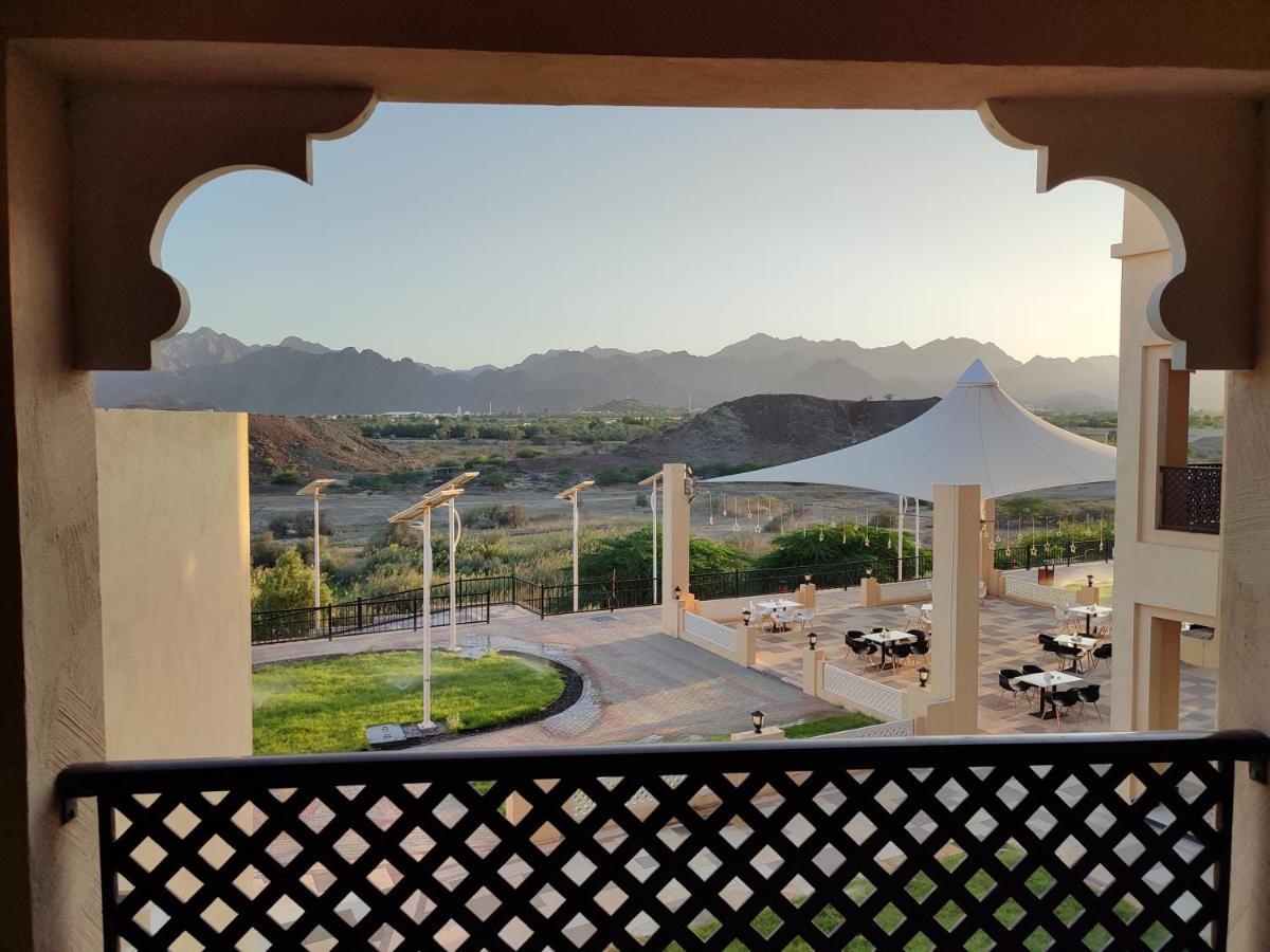 Hatta Guest House Bagian luar foto