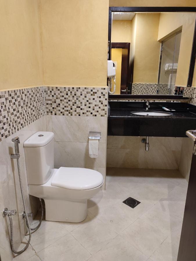Hatta Guest House Bagian luar foto