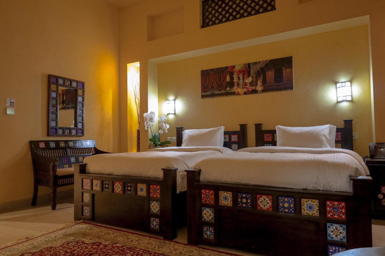 Hatta Guest House Bagian luar foto